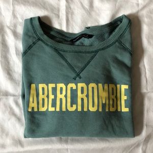 Abercrombie & Fitch cut off sweatshirt